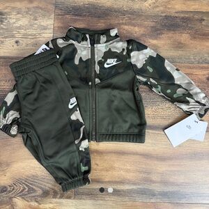 Nike Toddler Camo Track Set
